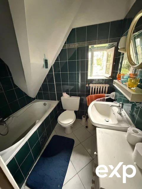 Maison - 134 m² - 8 pièces