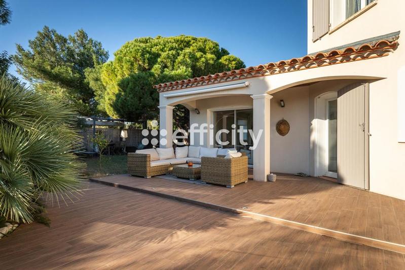 Maison - 160 m² - 8 pièces