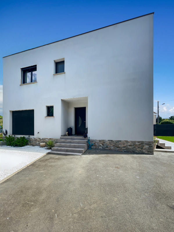 Maison - 157 m² - 6 pièces