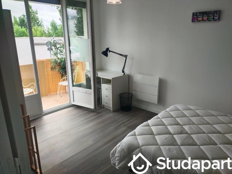 Chambre - 9 m² - 1 pièce