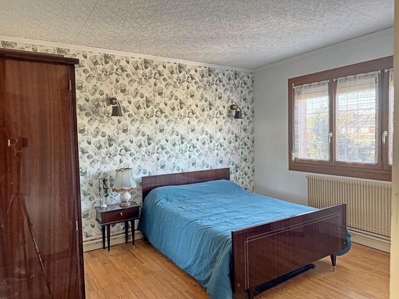 Maison - 94 m² - 5 pièces