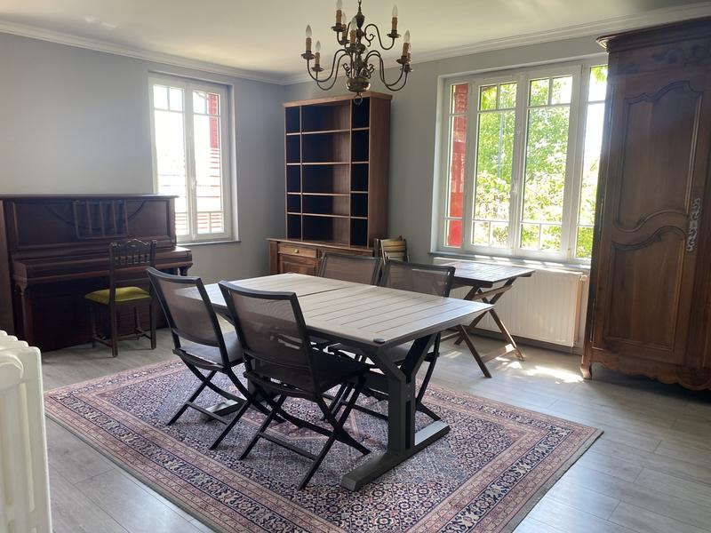 Maison de maîtres - 250 m² - 10 pièces