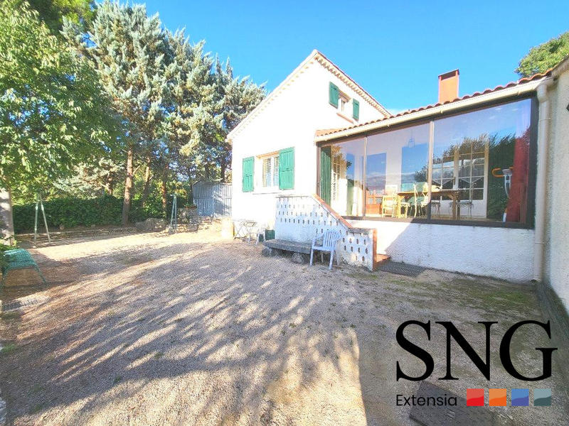 Villa - 100 m² - 5 pièces