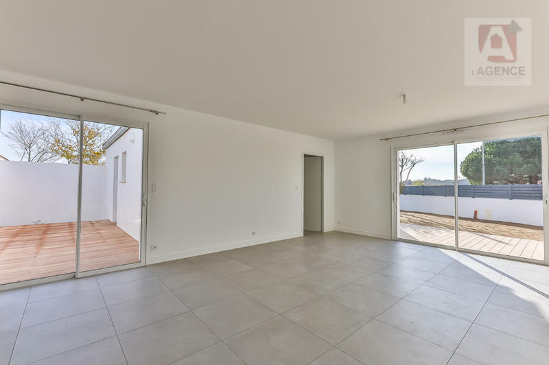 Maison - 90 m² - 4 pièces