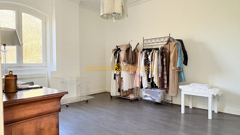 Maison - 246 m² - 6 pièces