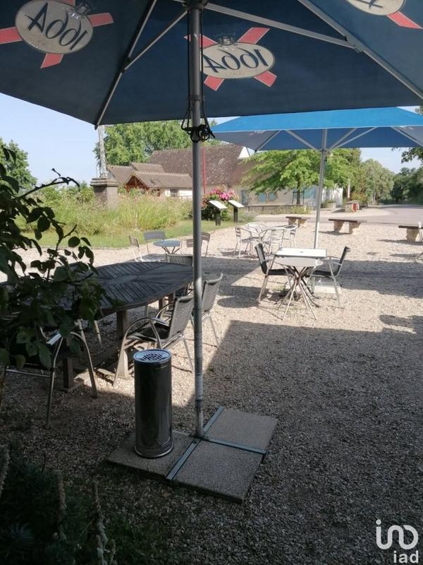 Local commercial - 281 m²