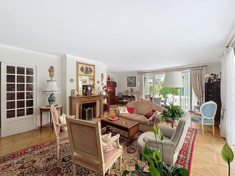 Maison - 189 m² - 7 pièces