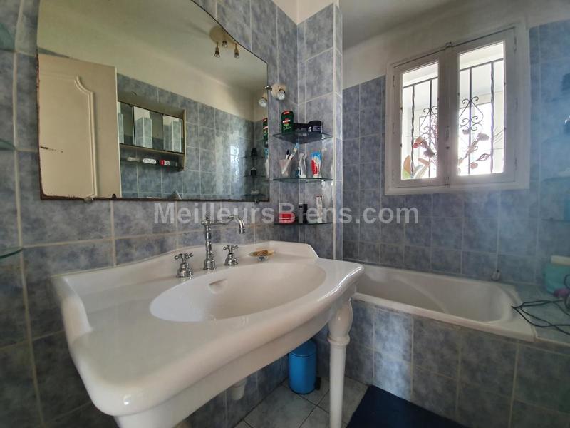 Appartement - 85 m² - 3 pièces