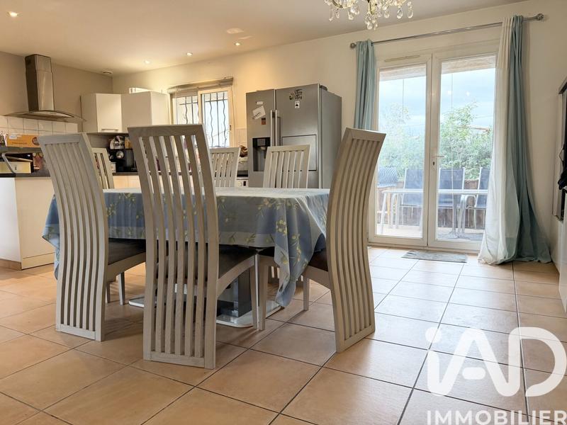 Maison - 94 m² - 4 pièces