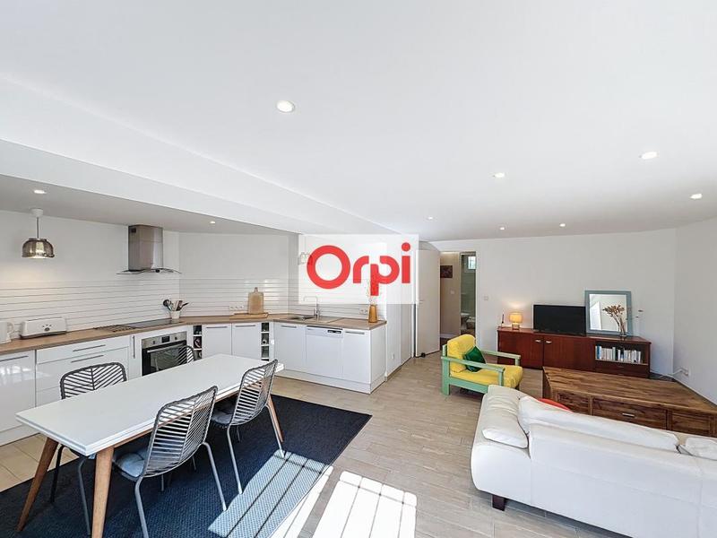 Villa - 168 m² - 6 pièces