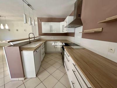 Appartement - 72 m² - 3 pièces