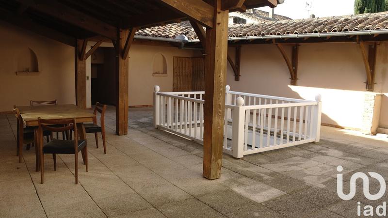 Maison - 229 m² - 15 pièces