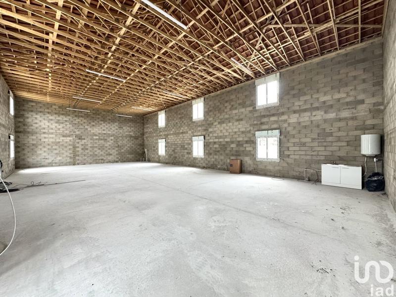 Local commercial - 220 m²