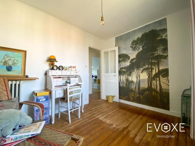 Maison - 95 m² - 5 pièces