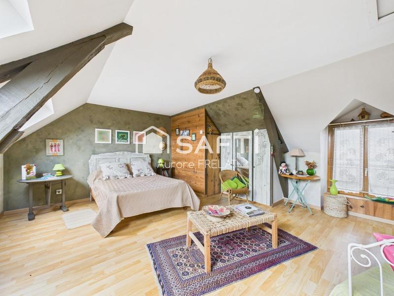 Maison - 200 m² - 7 pièces