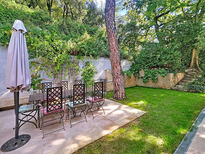 Maison - 195 m² - 6 pièces