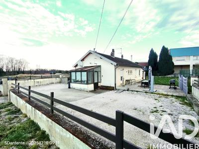 Maison - 74 m² - 4 pièces