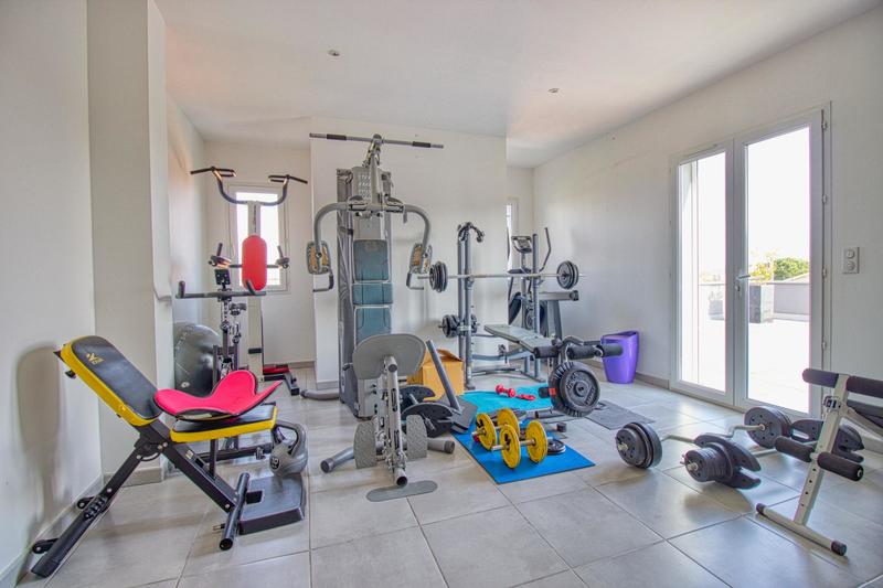 Maison - 193 m² - 6 pièces