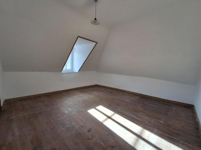 Maison - 280 m² - 10 pièces