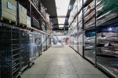 Entrepôt - 4 400 m²