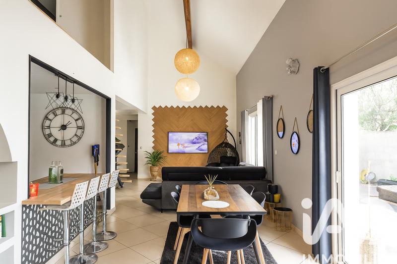 Maison - 174 m² - 7 pièces