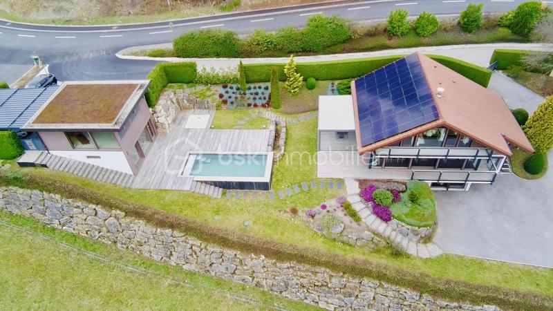 Propriété - 276 m² - 10 pièces