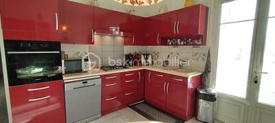 Maison traditionnelle - 85 m² - 4 pièces