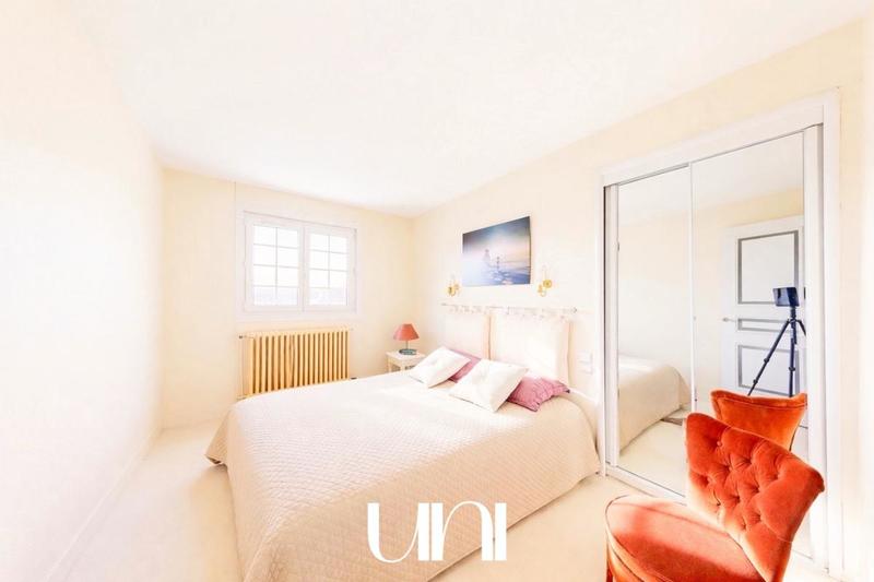 Maison - 159 m² - 6 pièces