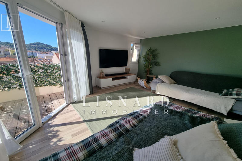 Appartement - 80 m² - 3 pièces