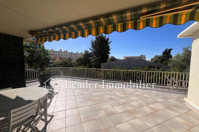 Appartement - 112 m² - 4 pièces