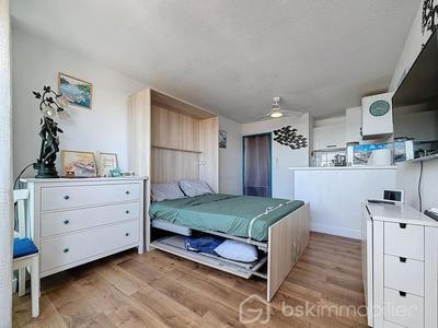 Studio - 25 m² - 1 pièce
