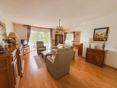 Appartement - 81 m² - 3 pièces