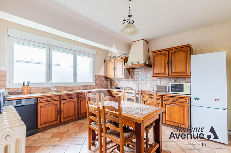 Maison - 123 m² - 6 pièces