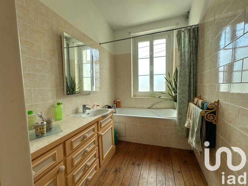 Maison - 320 m² - 12 pièces