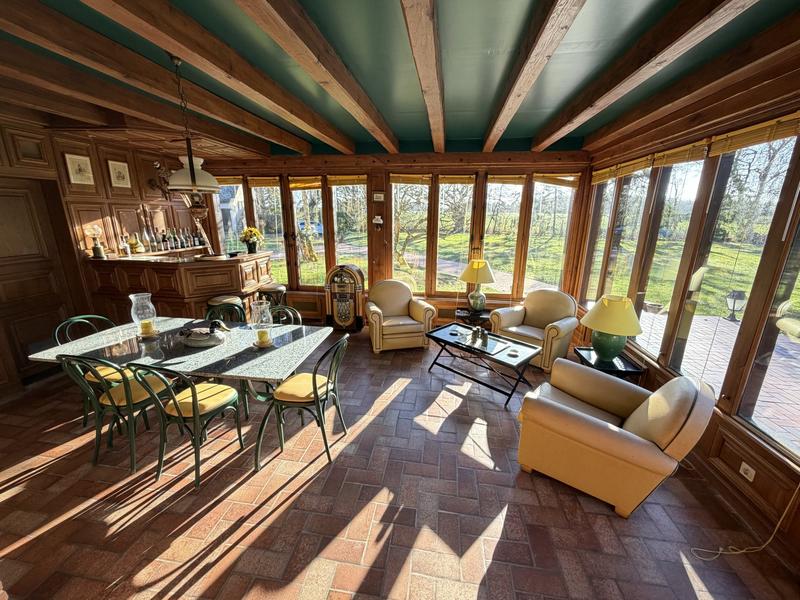 Maison - 328 m² - 7 pièces