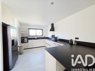 Maison de maîtres - 181 m² - 7 pièces