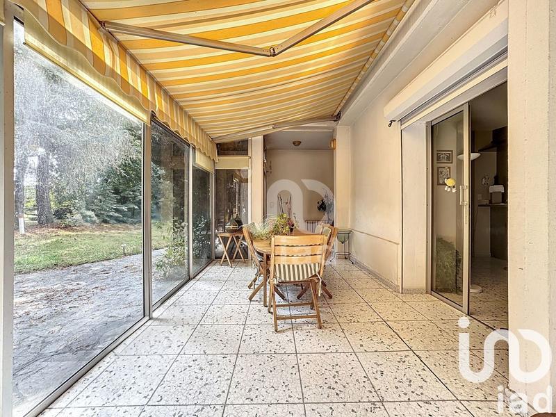 Maison - 300 m² - 9 pièces