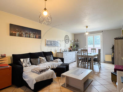 Maison - 97 m² - 5 pièces