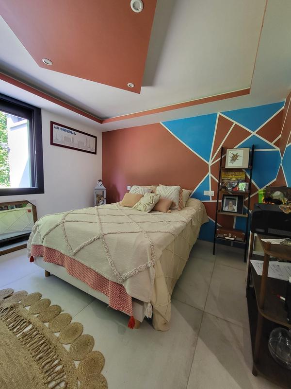 Maison contemporaine - 370 m² - 8 pièces