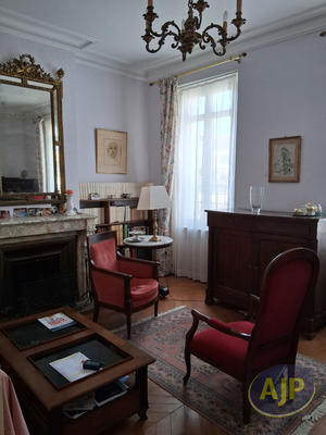 Maison de ville - 177 m² - 8 pièces