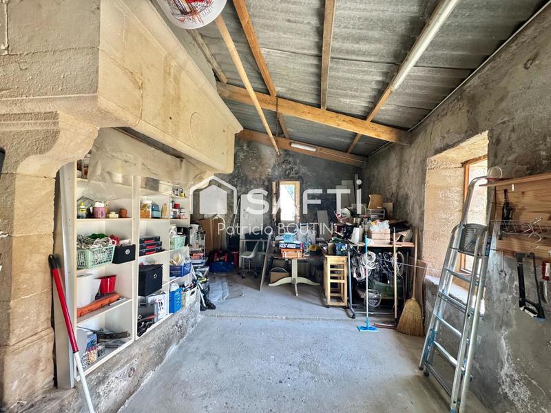 Maison - 256 m² - 6 pièces