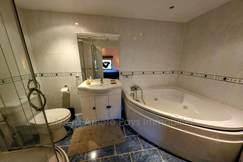 Maison en pierre - 165 m² - 6 pièces