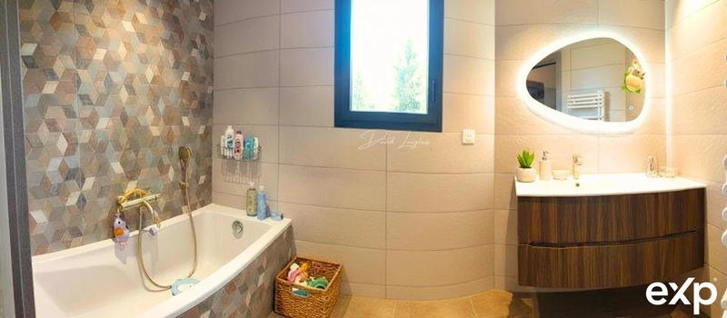 Villa - 181 m² - 5 pièces