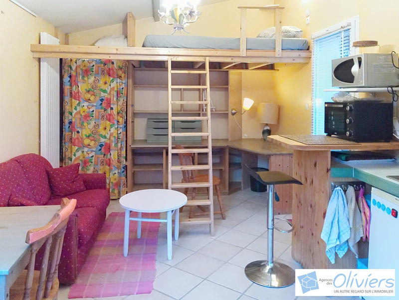 Maison - 185 m² - 8 pièces