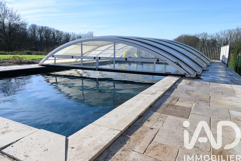 Maison - 213 m² - 7 pièces