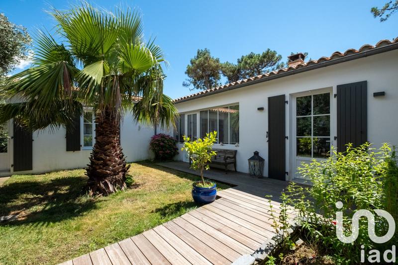 Maison - 205 m² - 6 pièces