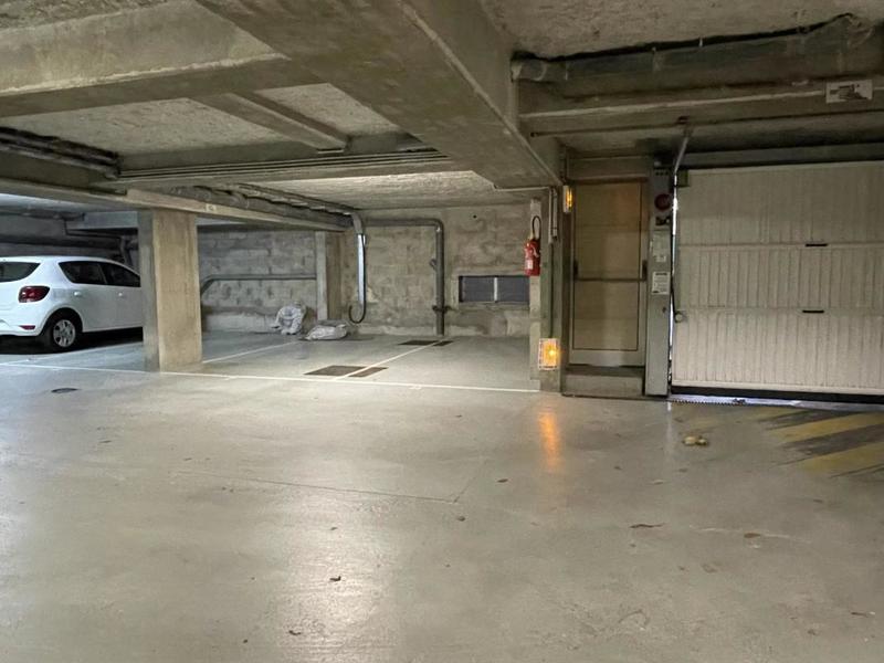 Parking - 24 m²