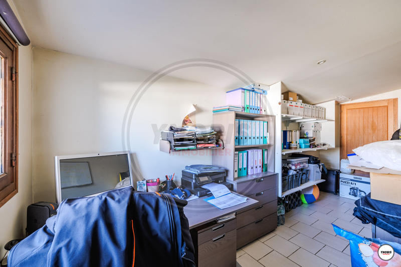 Maison - 96 m² - 5 pièces