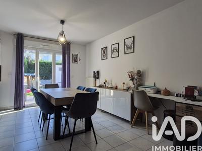 Maison - 88 m² - 4 pièces