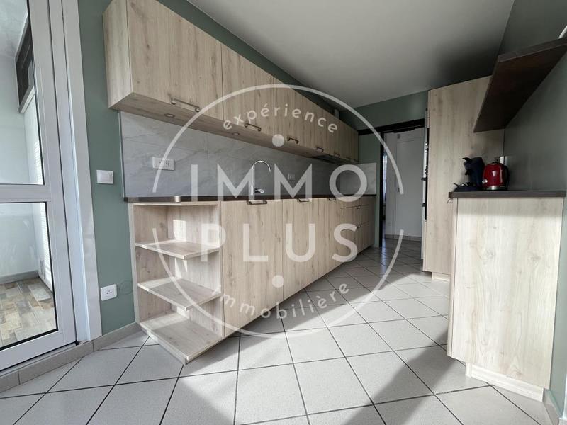 Appartement - 85 m² - 4 pièces